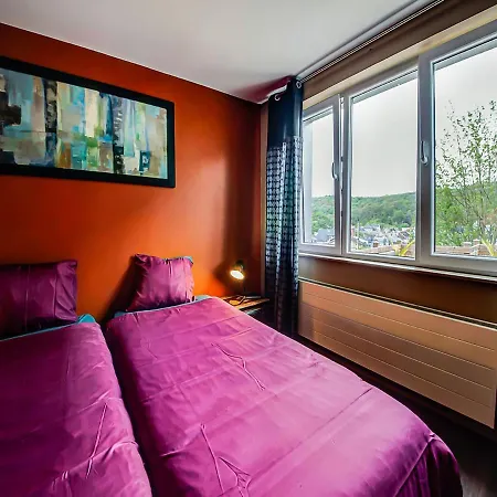 Magnificent Holiday Home In Spa With Terrace 度假居 斯帕