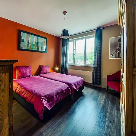 Feriehus Magnificent Holiday Home In Spa With Terrace